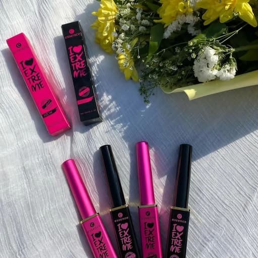 خط چشم اسنس